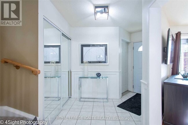 Photo - 10 Bonnycastle Dr