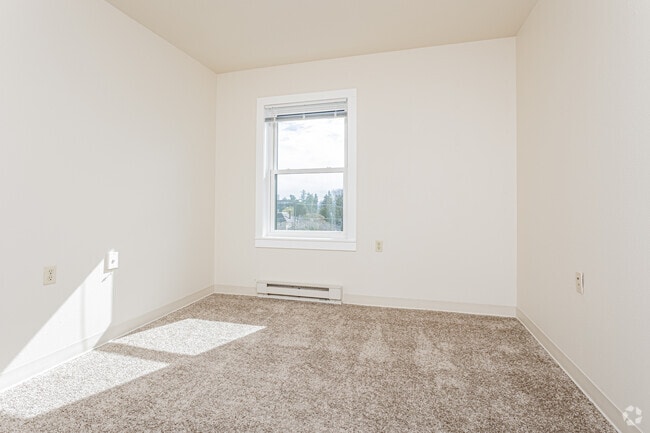 1BR, 1BA - 596SF