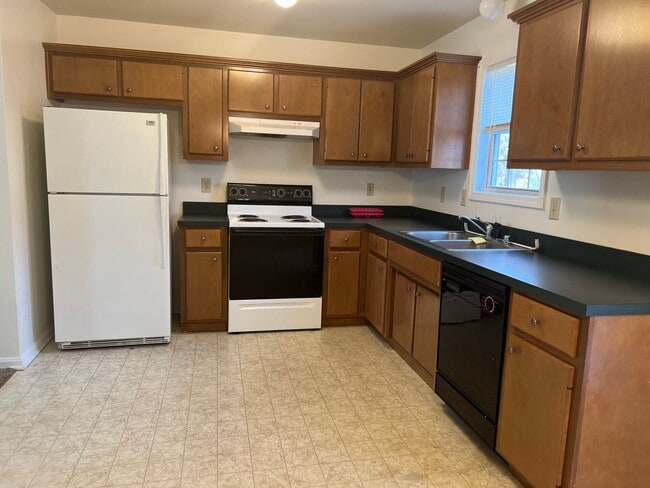 Photo - 247 E Green St