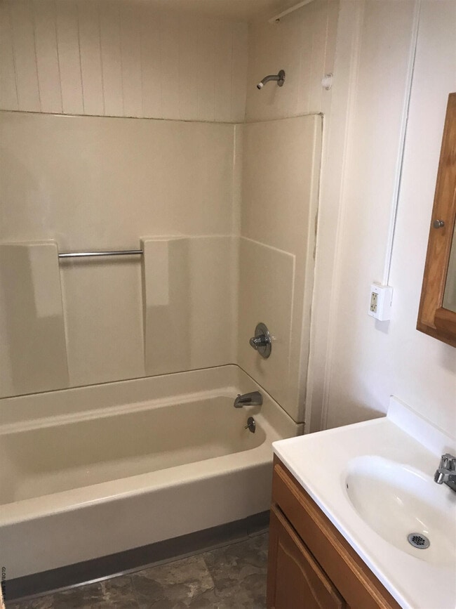 Photo - 16 Cataract St Unit #2