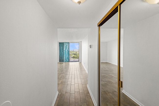 Photo - 2350 NE 135th St