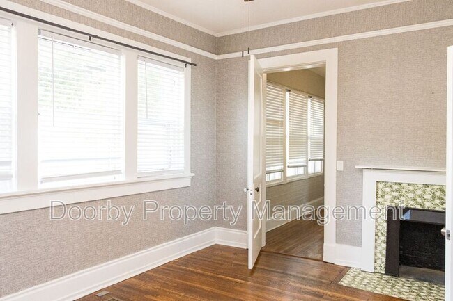 Photo - 1001 Oak St Unit 1