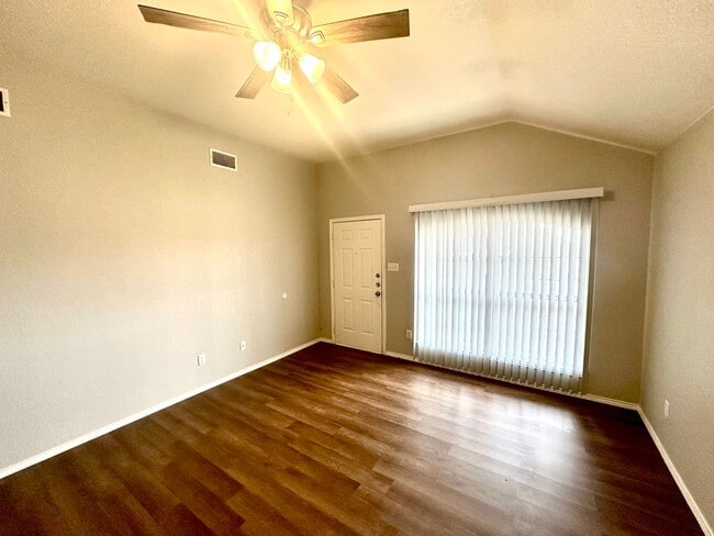 Photo - 4402 July Dr Unit A