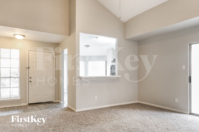 Photo - 3815 Derbyhall Dr