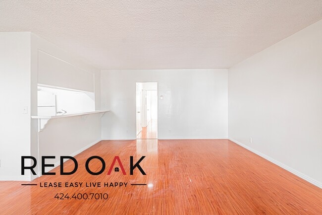 Photo - 10535 Lindley Ave Unidad 4