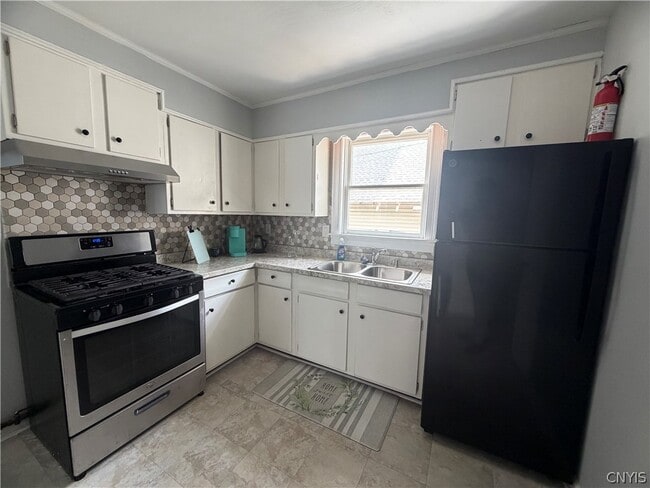 Photo - 1628 Steuben St