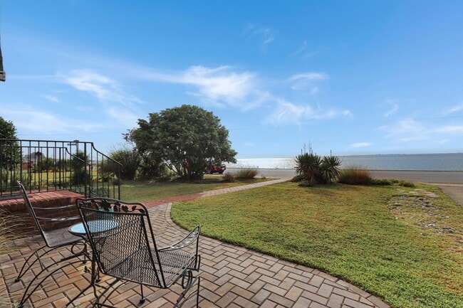 Photo - *Rental Open House 12:00-1:00 Tue, Nov. 25th* Beautiful Waterview Home on Chesapeake Ave. Contact...