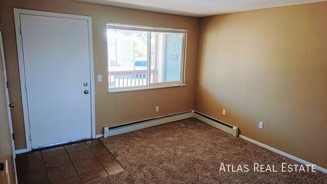 950 Bishop Ct Unit A