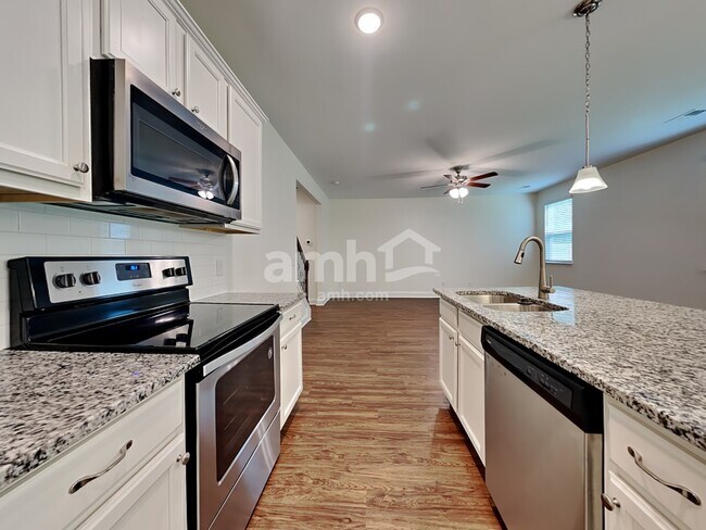 Photo - 445 Brookgreen Dr