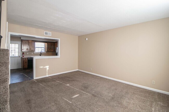 Photo - 363 Peabody Dr