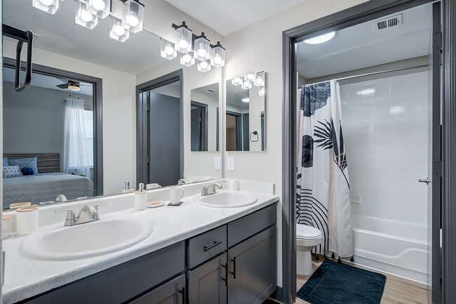 Gateway at Tempe - Lease by the bed