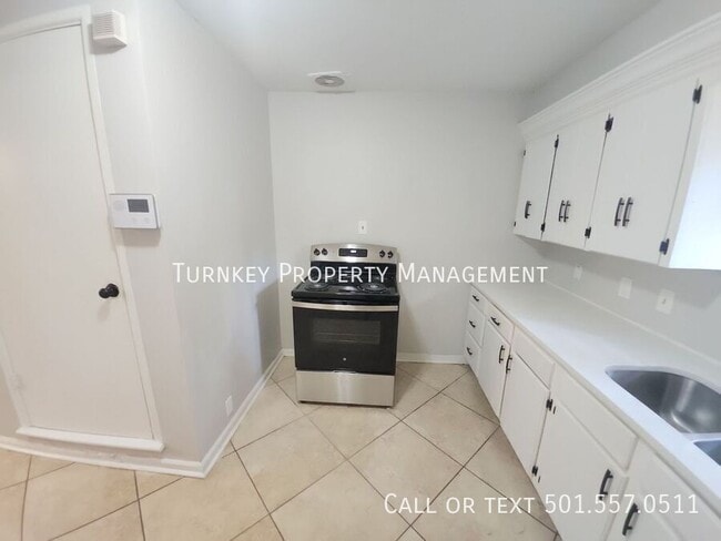 Photo - 15 Woodcliff Cir