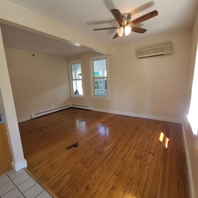 Photo - 42 Parsons St Unit Apt 1