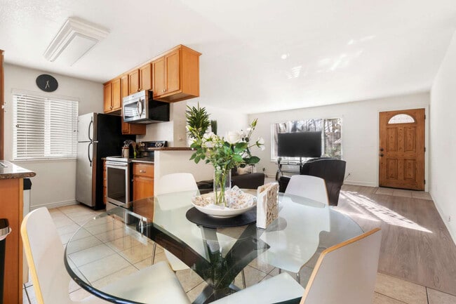 Photo - 1000 Estes St Unidad SI ID1513731P