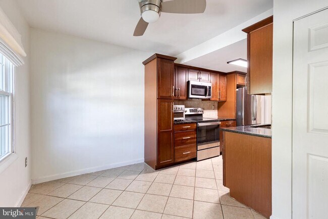 Photo - 1640 Mt Airy Ct