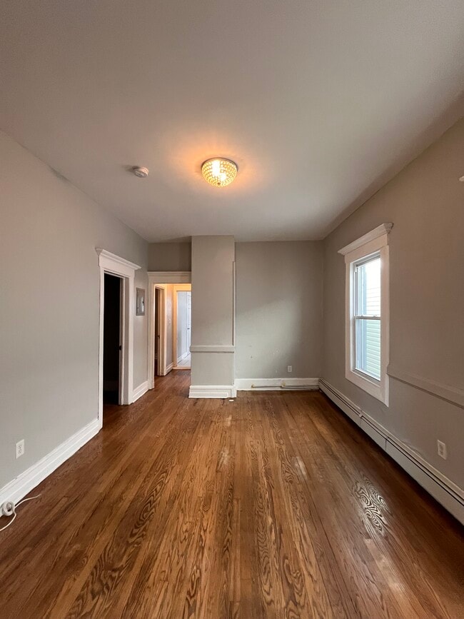 Photo - 33 Lexington Ave Unit 2