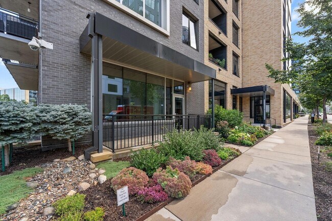 Building Photo - 1120 S 2nd St Rental