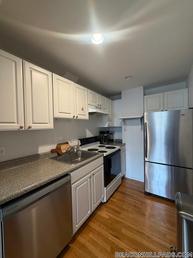 Photo - 14 Derne St Unit 4