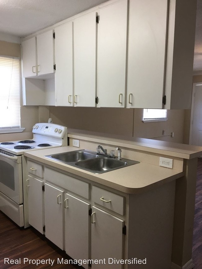 Photo - 2 br, 1 bath House - 2317 SW 2nd ST