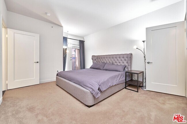 Photo - 436 S Virgil Ave Unit PH#11