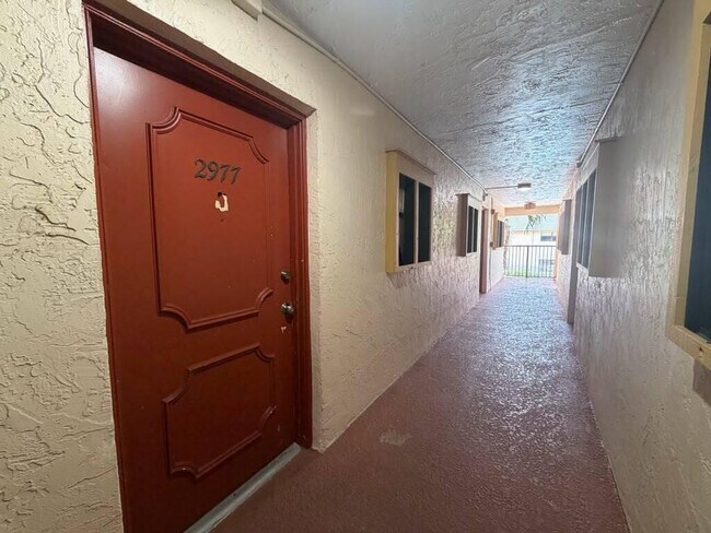 Photo - 2977 Riverside Dr