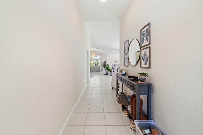 3817 Miramontes Cir