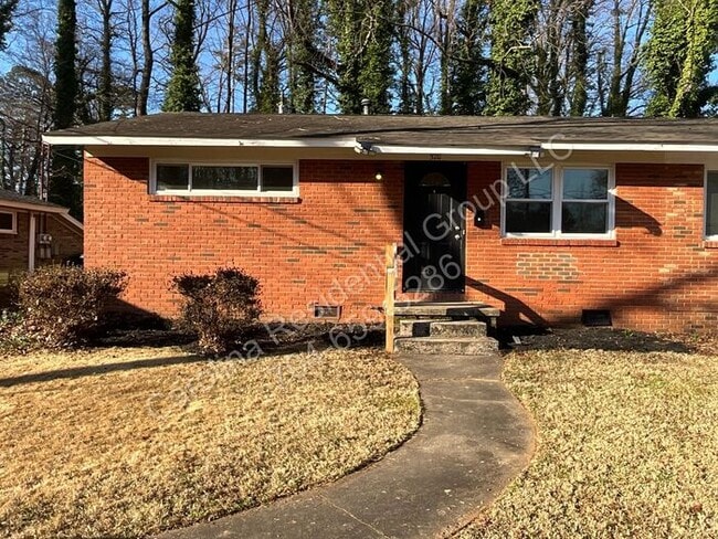 Building Photo - 520 Blendwood Dr