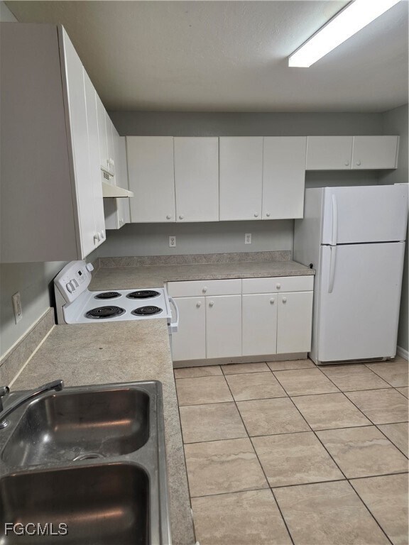 Photo - 715 Jenna Ave S