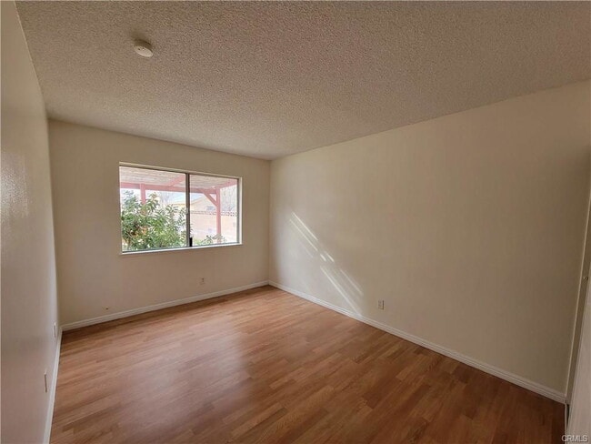 Photo - 37829 27th St E