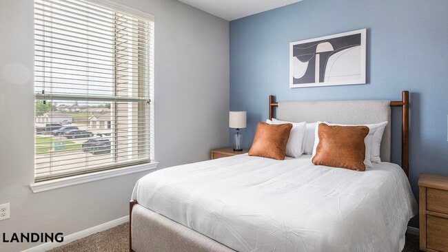 Photo - 14807 Woodland Hills Dr Unidad 2202