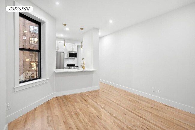Building Photo - 206 W 96th St Rental