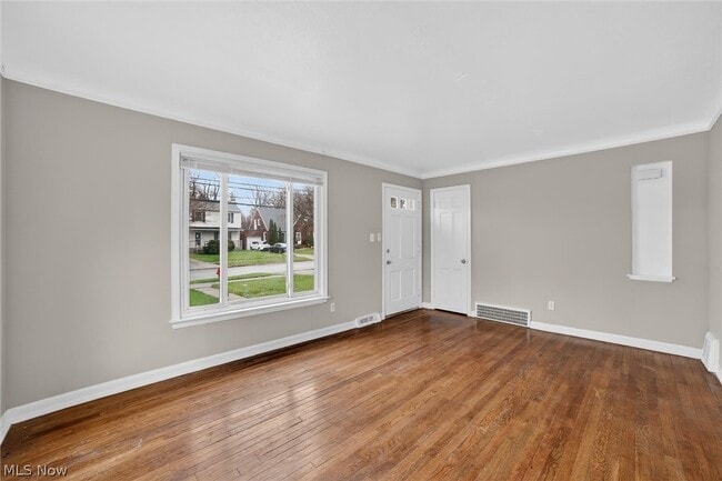 Photo - 1568 Parker Dr