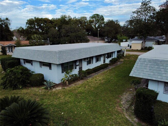 Photo - 822 N New Hampshire Ave