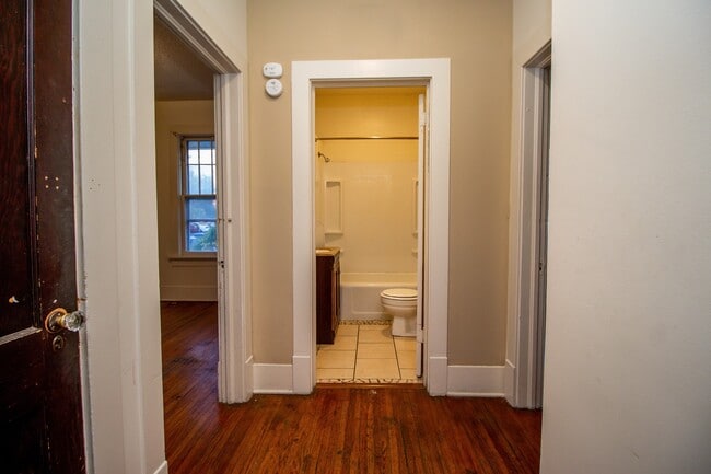 Photo - 4bed/2bath House right Downtown!!