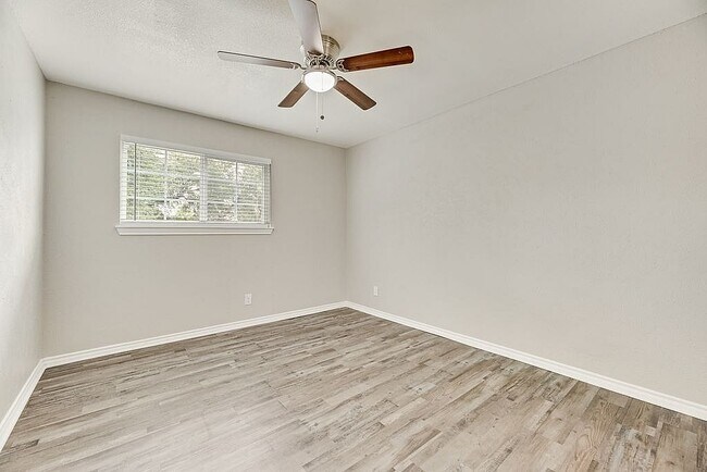 2703_north_buckner_boulevard_6032952_018