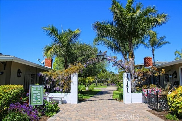 Building Photo - 1741 Tustin Ave Unit 17c Rental