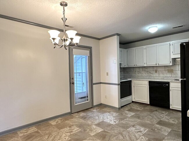 Photo - 103 Homeplace Ct