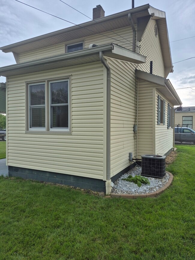 Aire acondicionado central - 1451 Alden Ave SW