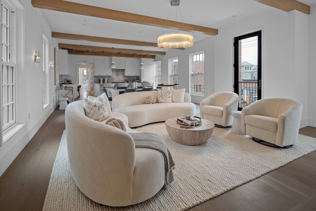 Photo - 42 Forest St