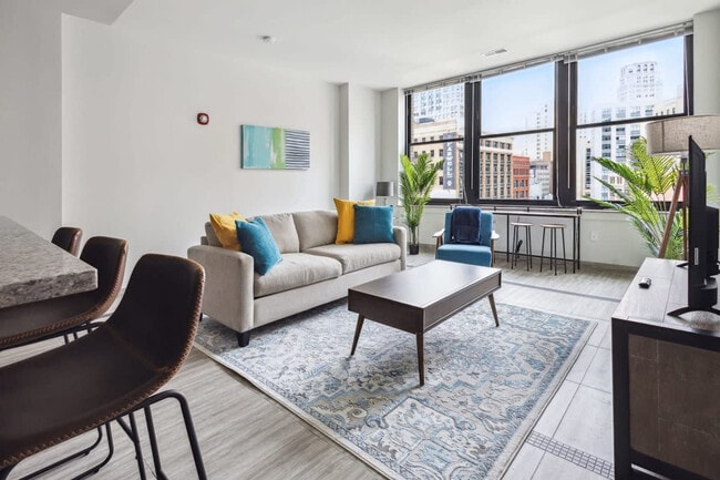 Building Photo - 1145 Griswold St Rental