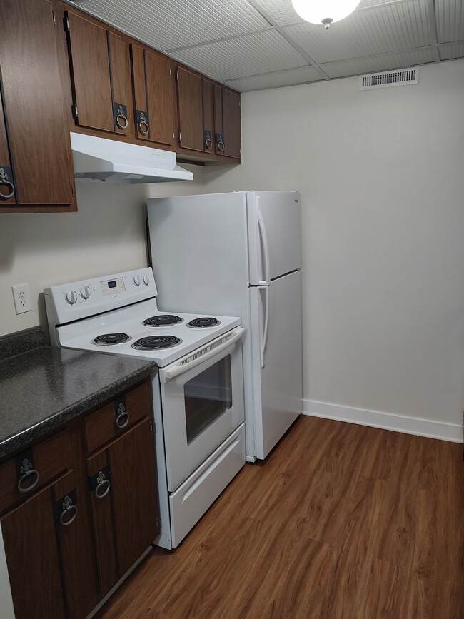 Lorlyn of Batavia Apartments - Batavia, IL | ForRent.com