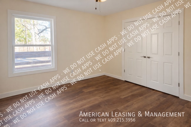 Photo - 915 Kiln Ave