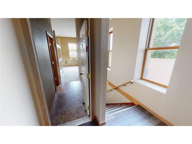 Photo - 539 Pacific Ave SW