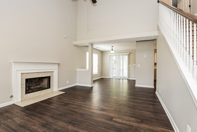 Photo - 6713 Ascot Dr