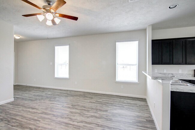 2839 Silver Tree
