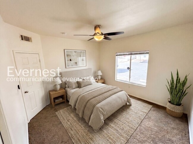 Photo - 5922 W Vegas Dr
