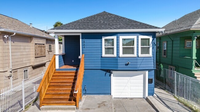 Building Photo - 1564 Bridge Ave Rental