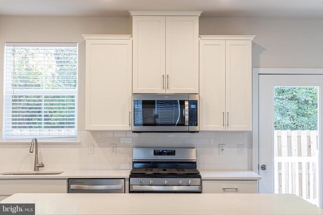 Photo - 113 Four Leaf Dr