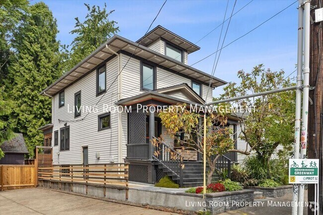 Building Photo - 819 SE 16th Ave Rental