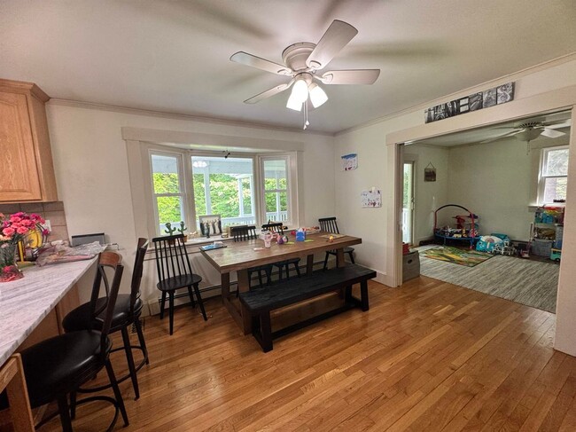 Photo - 44 Stowell Rd